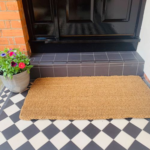 https://www.makeanentrance.com/media/catalog/product/cache/e01b80cc599aa7aea97f7412f963921c/p/l/plain-coir-mat120x60-25mm.jpg