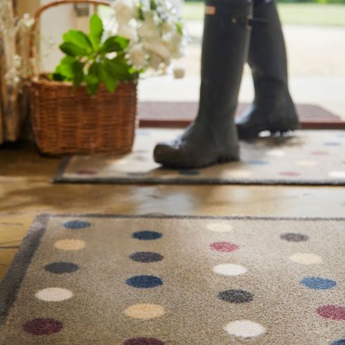 Hug Rug Contemporary Spot 10 Washable 5 Year Guarantee